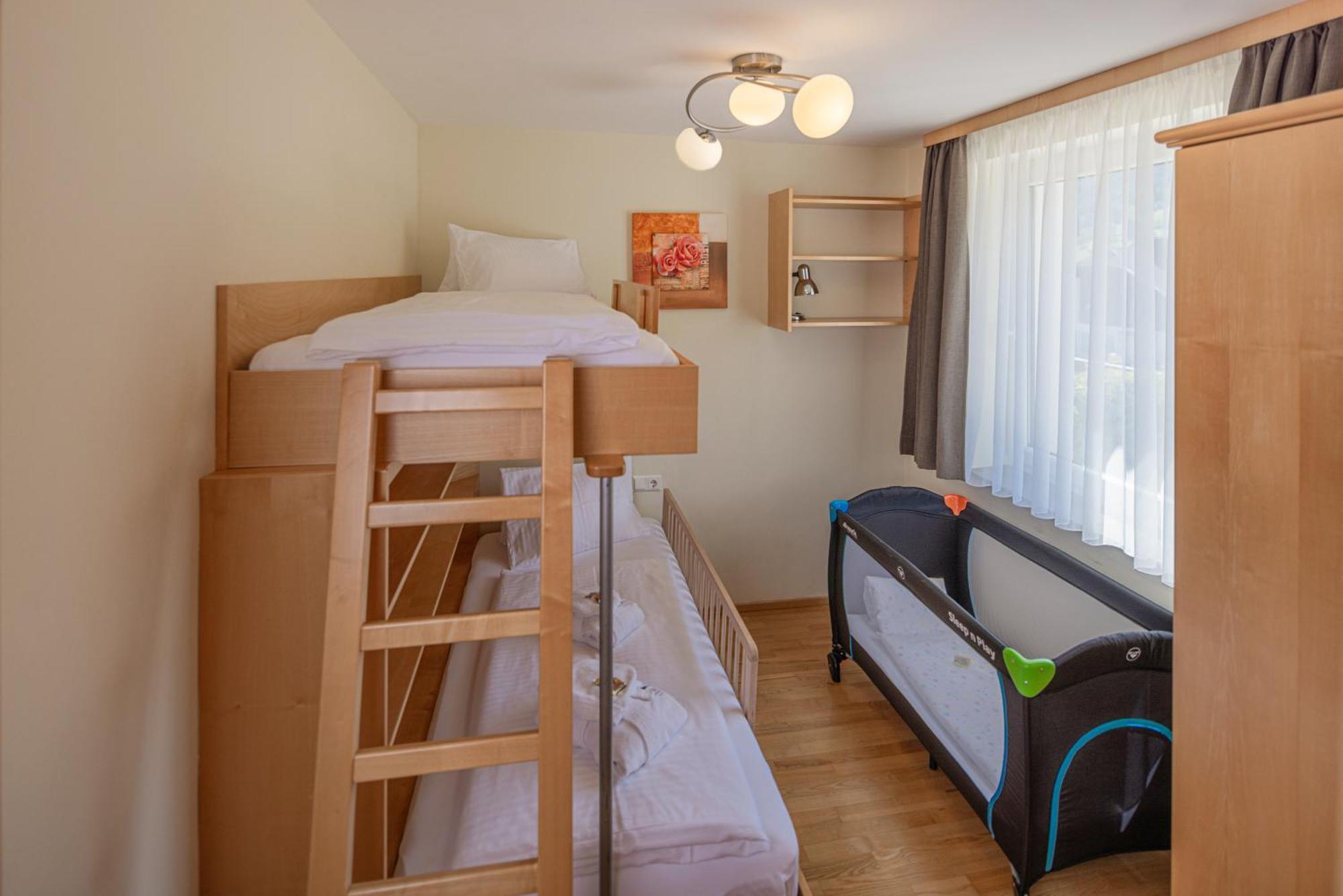 Alpine Aparthotel 4*